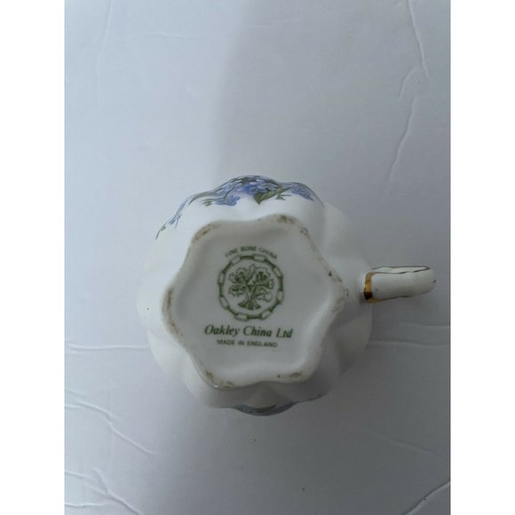 Small Creamer Cup/Very Cute Little Creamer Cup - Picture 3 of 6